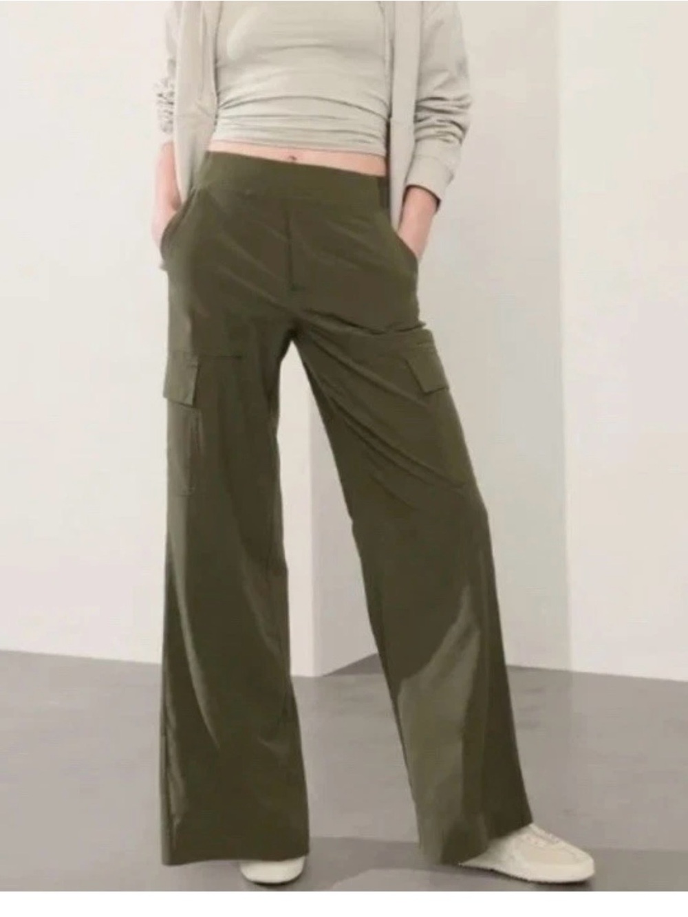 Athleta Brooklyn Heights High Rise Cargo Pant Wide Leg Olive Green Size 16